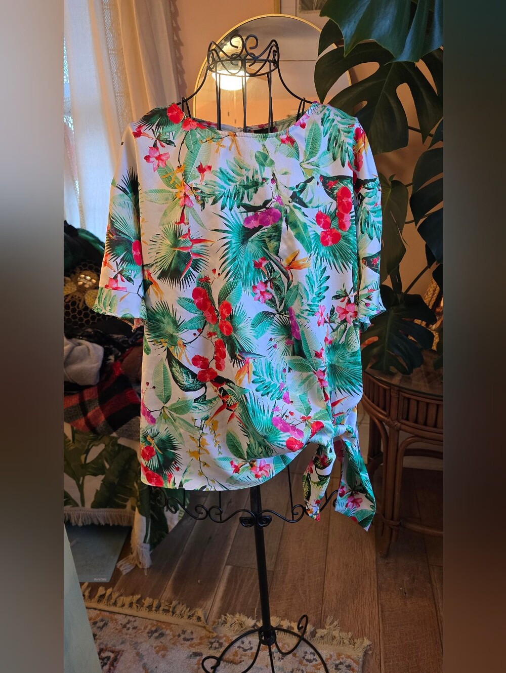 🐝🍯Worthington Tropical Palm Floral Side Tie Satin Blouse Size L Resort EUC